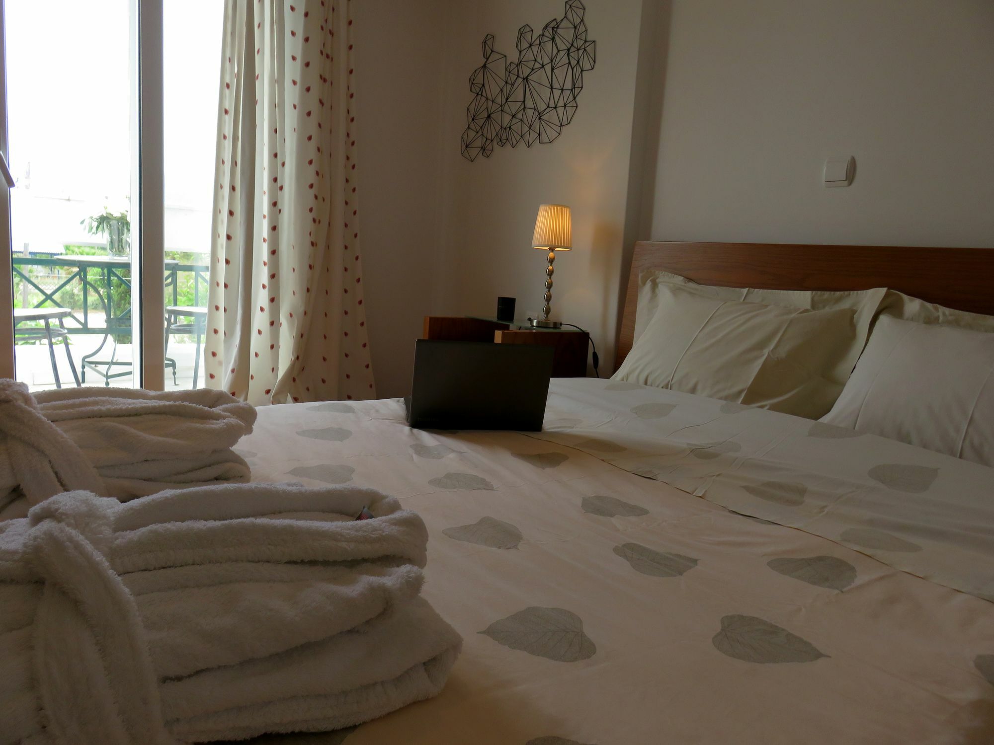 Olive Mansion Suites Марафон Экстерьер фото